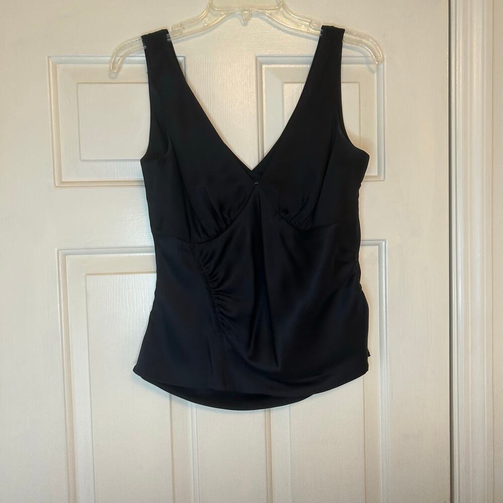 Banana Republic Silk Sleeveless plunge neckline black top. Women M NWT - Picture 2 of 9